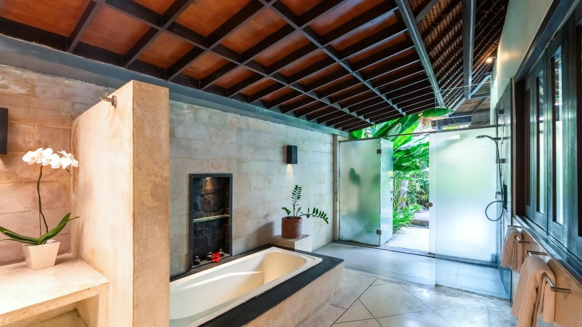 The Maya Seminyak Villas